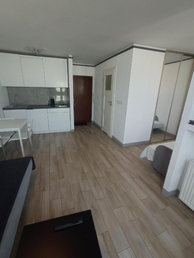 Topone Apartments Варшава Экстерьер фото